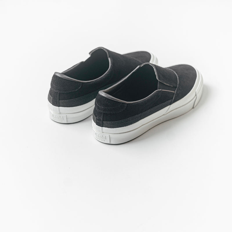 ASAHI BELTED SLIP-ON SUEDE - Black