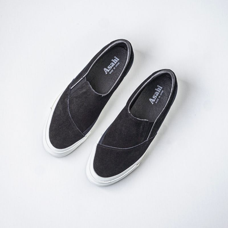 ASAHI BELTED SLIP-ON SUEDE - Black