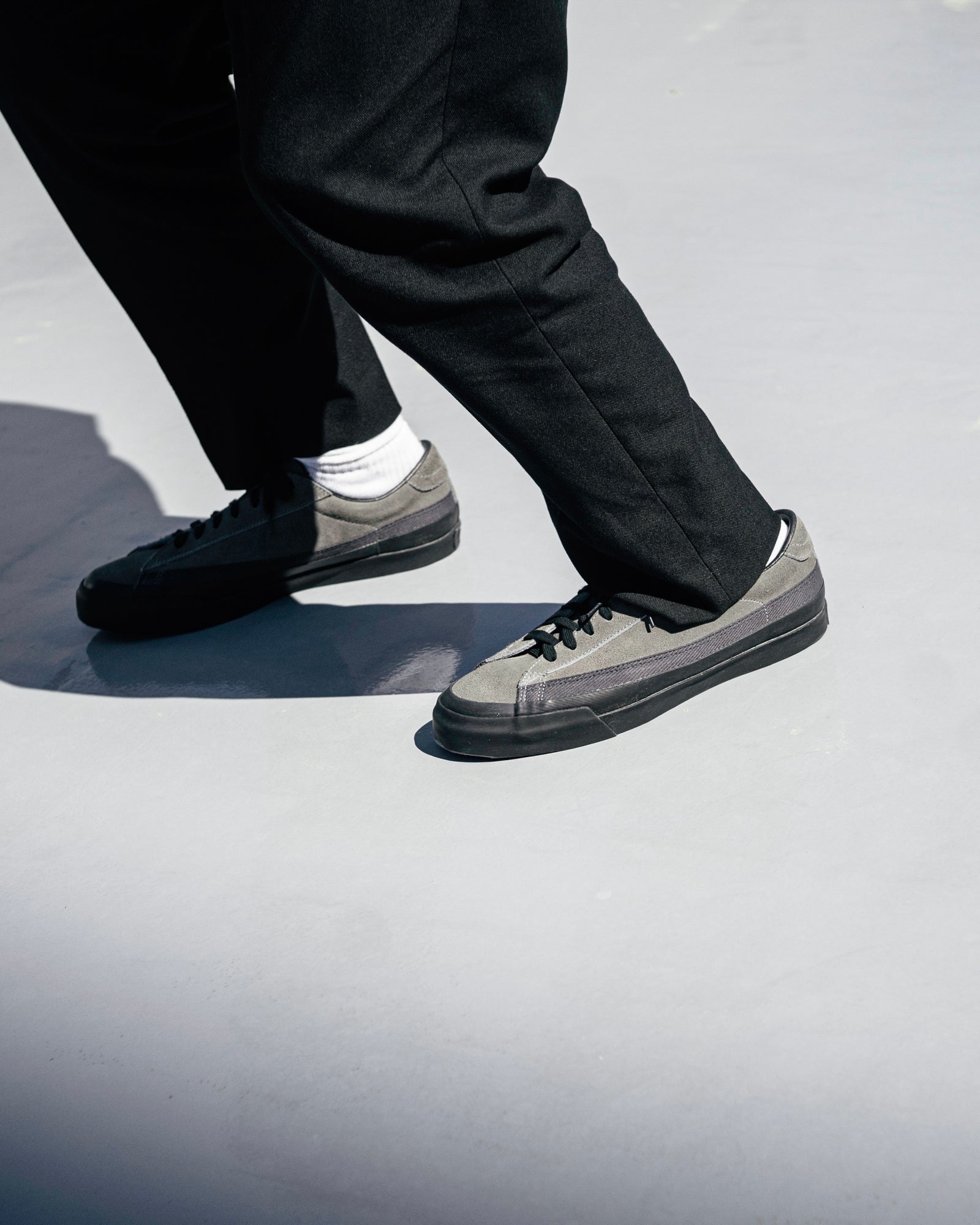 ASAHI BELTED LOW SUEDE - Charcoal/Black – PERSICA