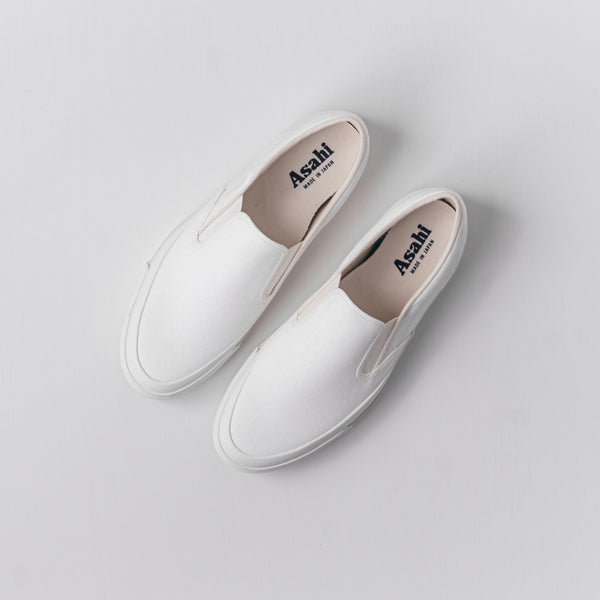 ASAHI DECK SLIP-ON - White