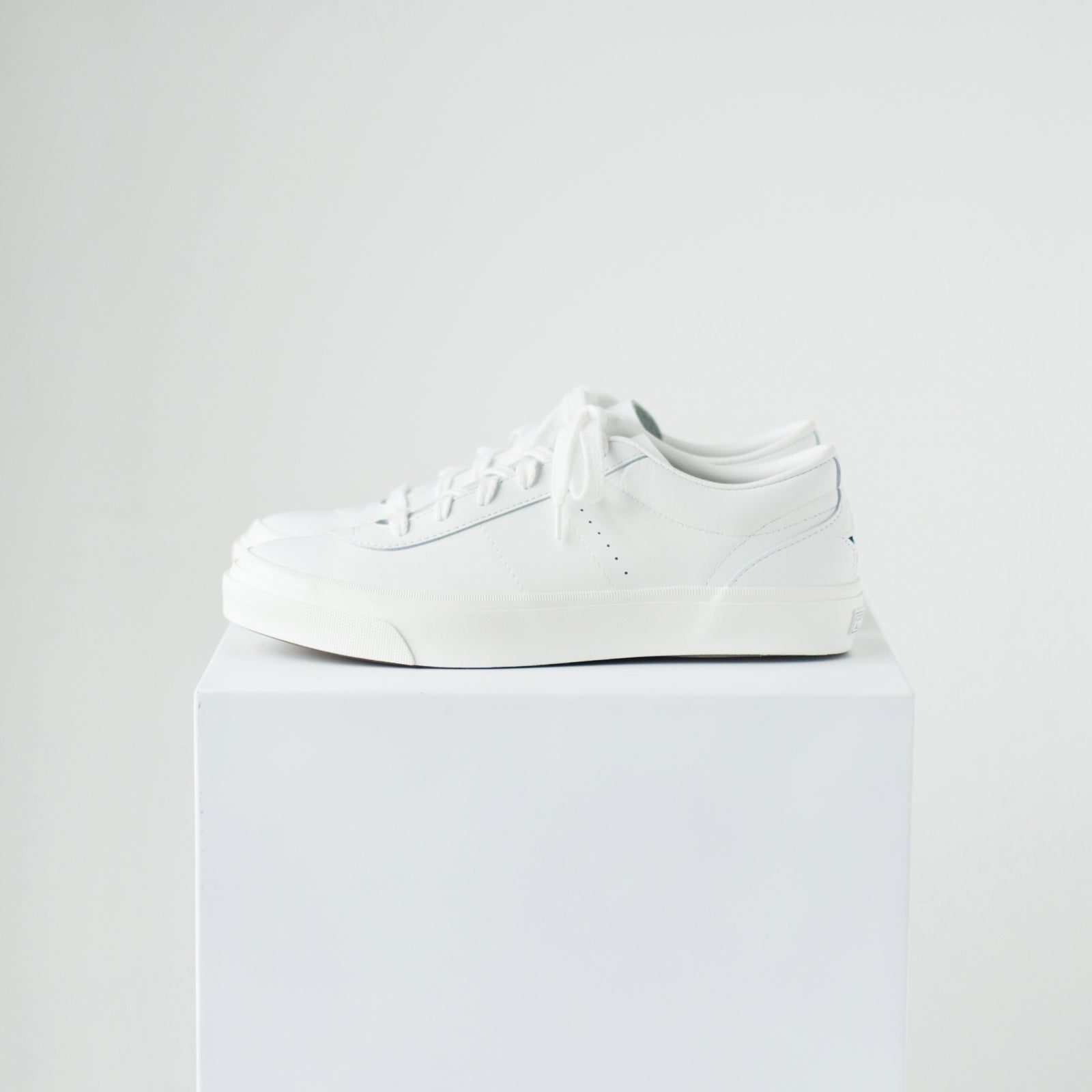 ONE STAR J VTG HS - White – PERSICA