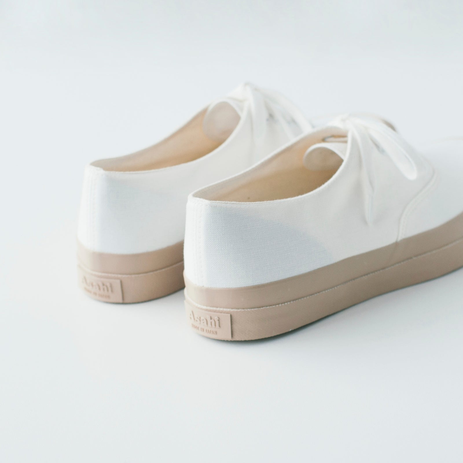 ASAHI DECK (legacy) - White/Beige – PERSICA