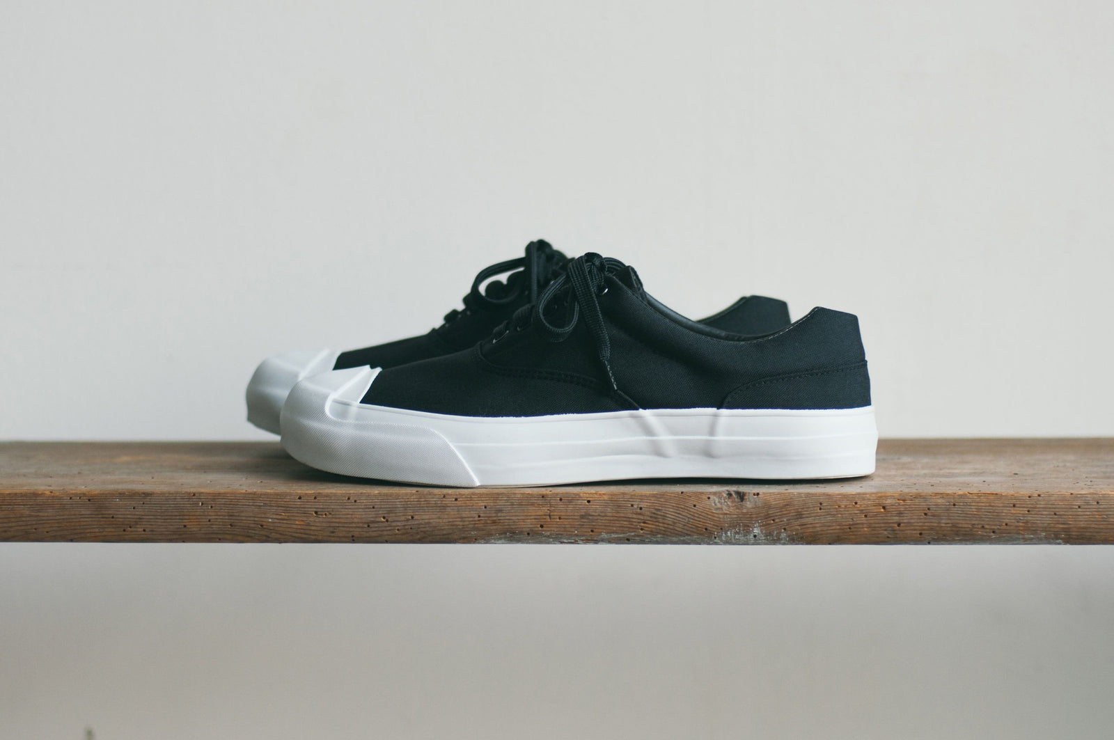 SOLID KICKS NO.1 - Black – PERSICA