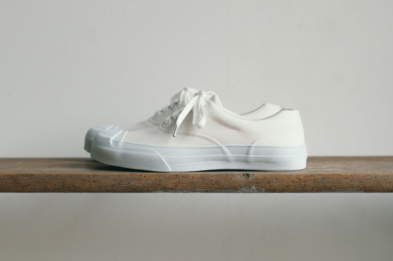 SOLID KICKS NO.1 - White – PERSICA
