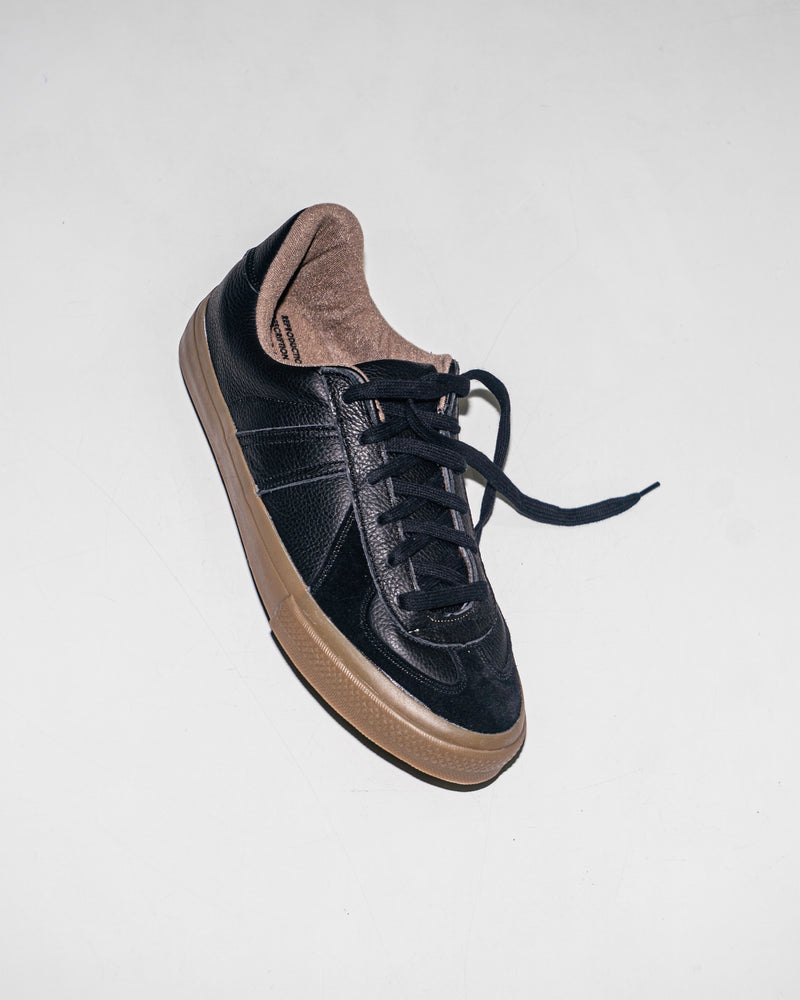 GERMAN MILITARY TRAINER / MODIFIED. SKATEBOARDING - Black